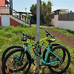 Banama Surfhouse - Coliving Coworking & Yoga *