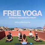 Banama Surfhouse - Coliving Coworking & Yoga Гостевой дом *