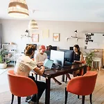 Banama Surfhouse - Coliving Coworking & Yoga Коральео