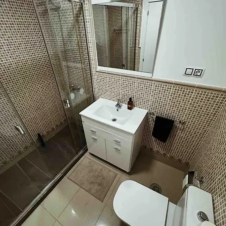 Guest house Banama Coliving & Coworking, Surf & Yoga - Casa Roja