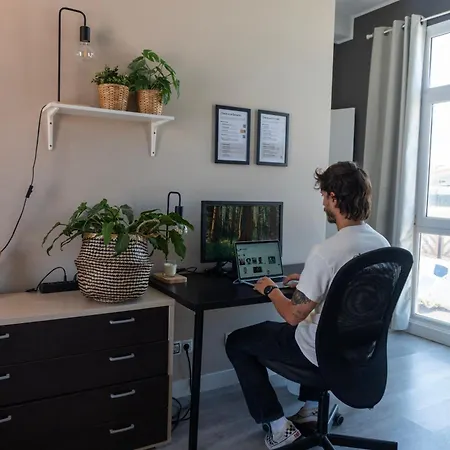 Banama Surfhouse - Coliving Coworking & Yoga Pensión Corralejo