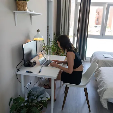 Banama Coliving & Coworking, Surf & Yoga - Casa Roja Gasthuis Corralejo