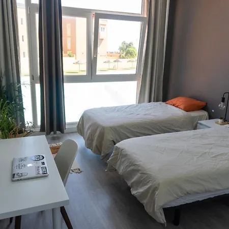 Banama Surfhouse - Coliving Coworking & Yoga Corralejo