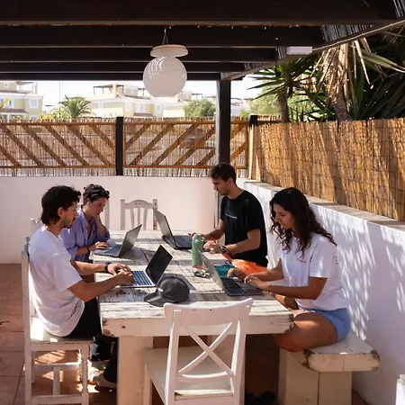 Banama Coliving & Coworking, Surf & Yoga - Casa Roja Corralejo