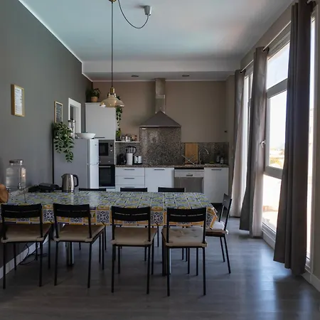 Banama Coliving & Coworking, Surf & Yoga - Casa Roja * Corralejo