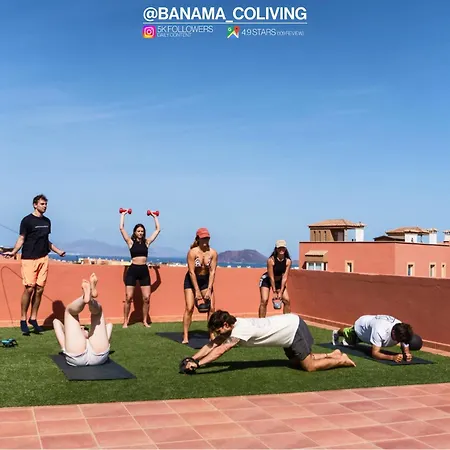 Banama Surfhouse - Coliving Coworking & Yoga Гостевой дом