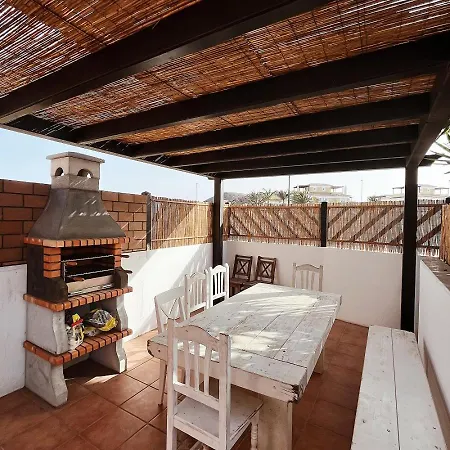 Banama Surfhouse - Coliving Coworking & Yoga ゲストハウス