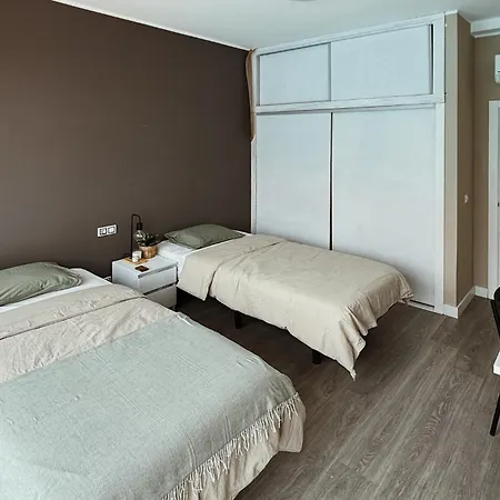 Banama Surfhouse - Coliving Coworking & Yoga ゲストハウス *